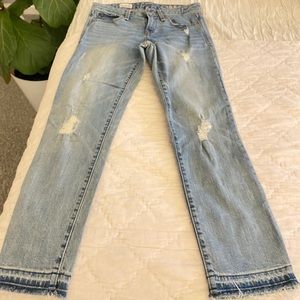 Gap Distressed Straight Leg Jeans size 27 R